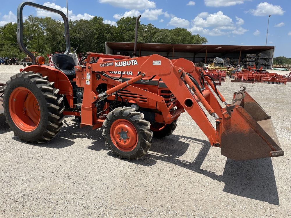 Kubota L2350DT Tractor