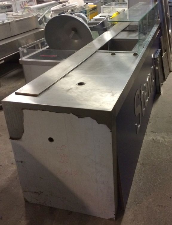 Counter With hot plate and cooling plate