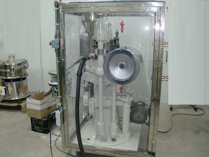 Manesty 16 Rotary Tablet Press
