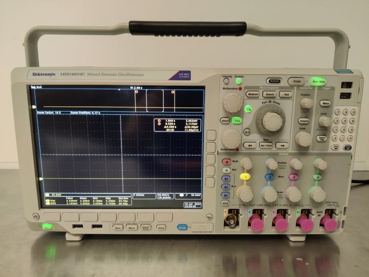 Tektronix MDO4034C Mixed Domain Oscilloscope