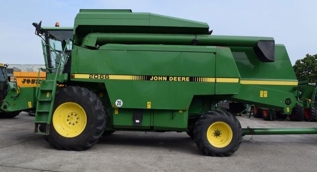 John Deere Combine