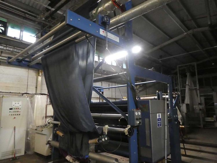 Red Dye Padder 220 Cm