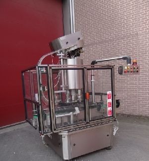 Borgo V4-wide pitch Capper