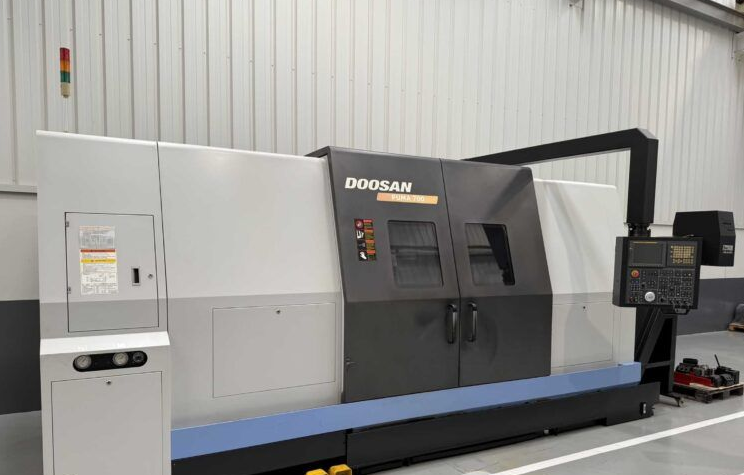 Doosan FANUC 21i TB 1.500 rpm PUMA 700 2 Axis