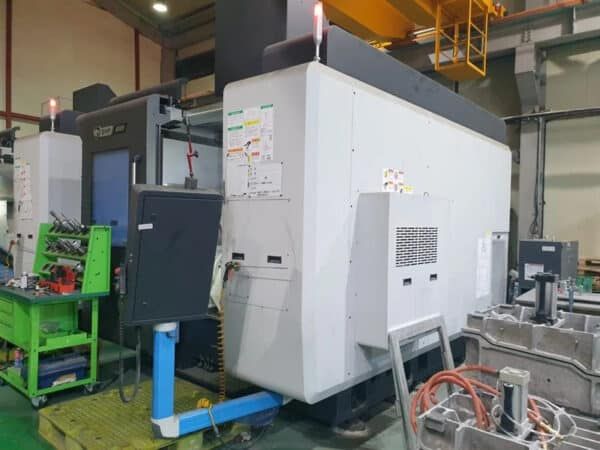 Doosan DVF 8000 5-Axis 5  Axis