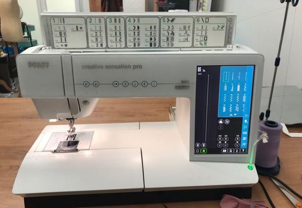 Pfaff Creative Sensation Pro Sewing machines