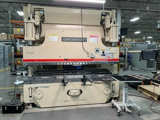 Cincinnati PROFORM PF135 x 8 CNC Press Brake 135 Tons