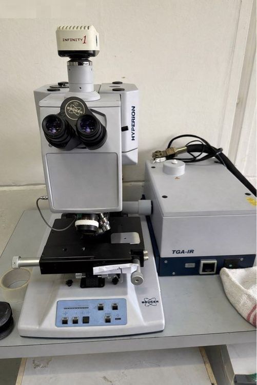 Bruker Hyperion FTIR Spectrometer
