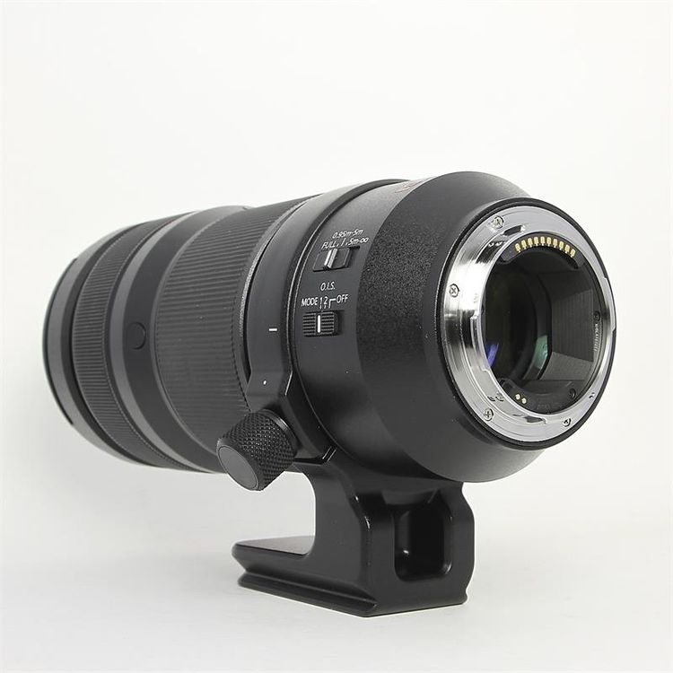 Panasonic 70-200mm F/2.8 OIS S Pro lens