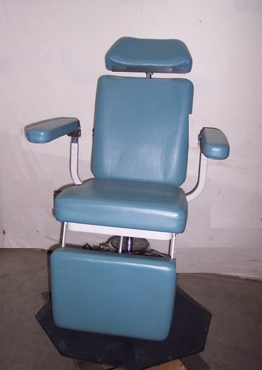 United Metal Products Phlebotomy Chair
