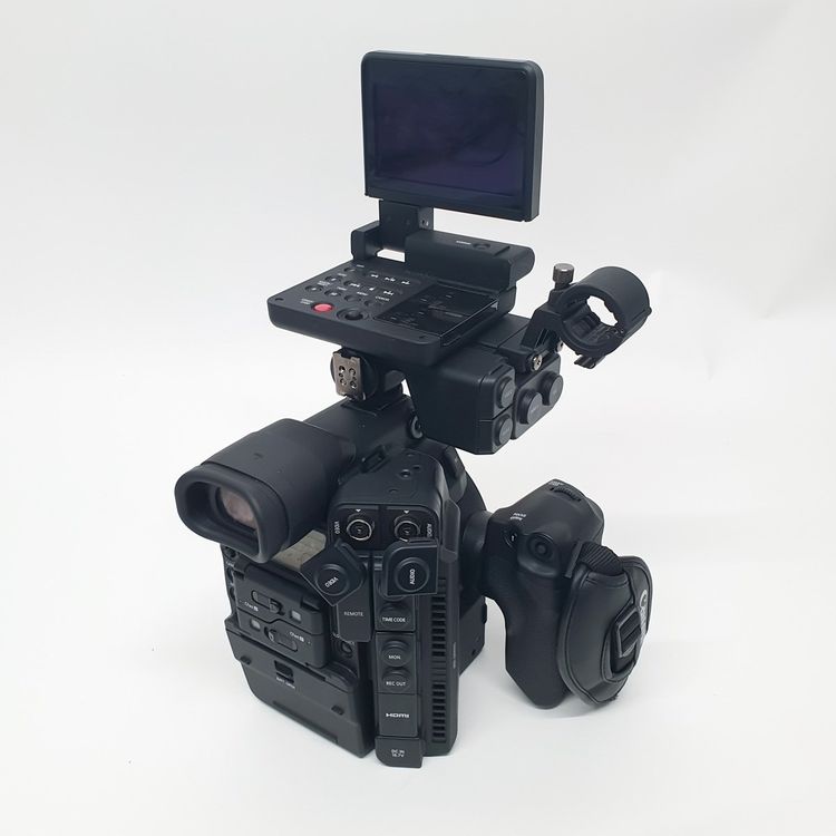 Canon C300 Mark II 4K Cinema Camera Bundle