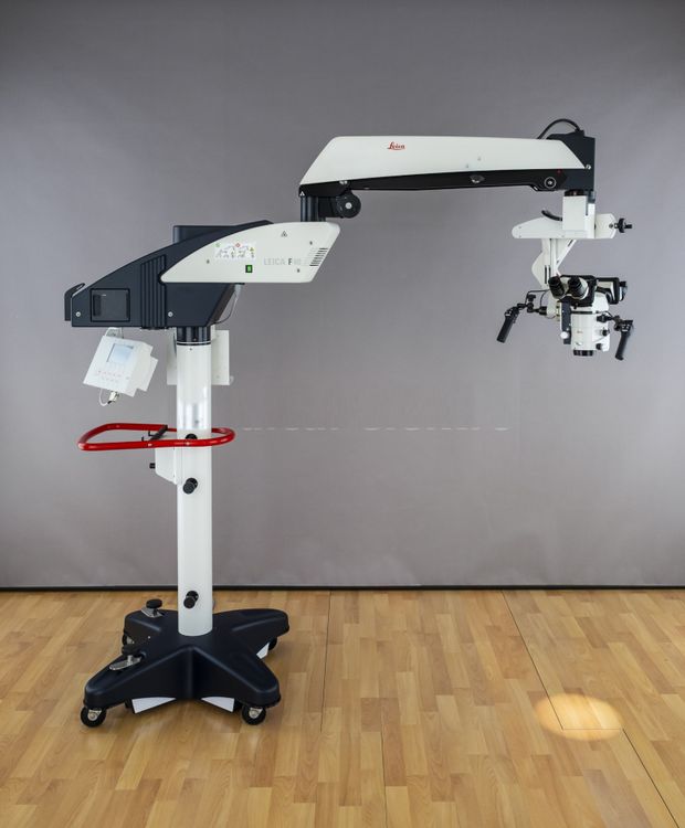 Leica M525 F40 Neurosurgical Operating Microscope