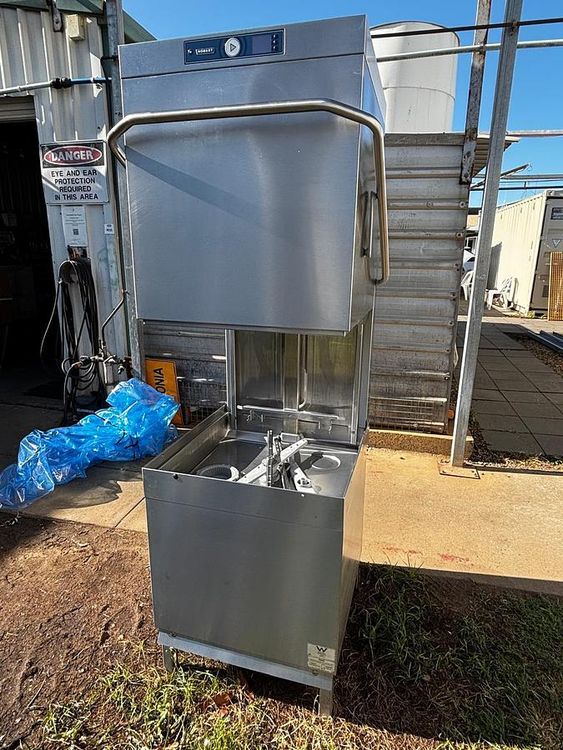 Hobart AM900-90B Pass Through Dish Washer