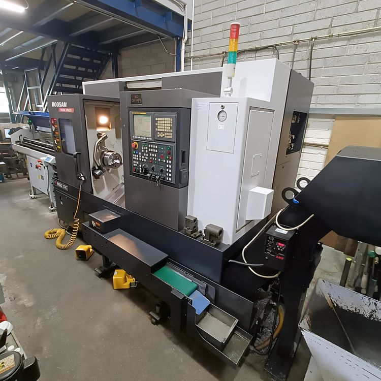 Doosan Fanuc I series 4500 rpm Puma 2100SY 4 Axis