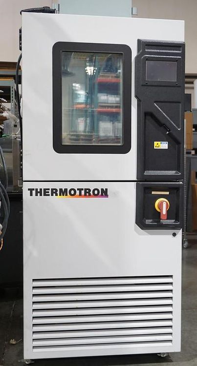 Thermotron SM8-8200  Temperature Humidity Chamber