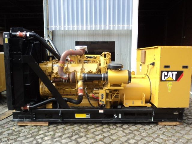 Caterpillar C27 800 kW Standby