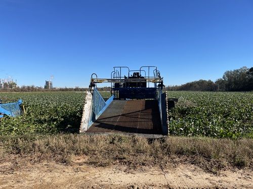 Aquarius HM-420 Aquatic Weed Harvester Weed Harvester