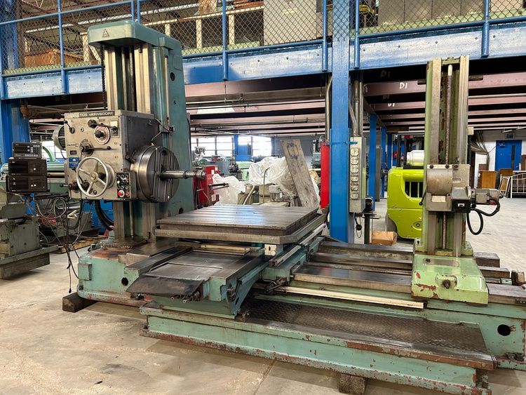 TOS W100A   Facing head diameter: 23" 1120 rpm