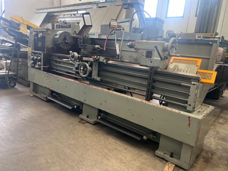 Castor ENGINE LATHE 1800 rpm 2555 VSX2000