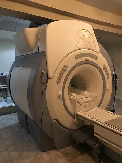 GE Signa 3T 12x MRI