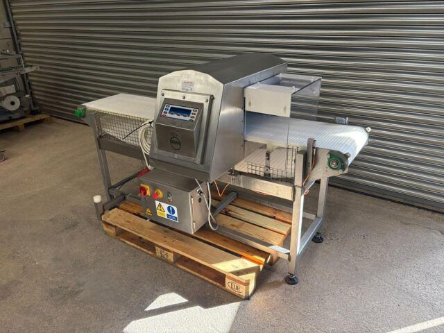 Loma IQ3 Metal Detector