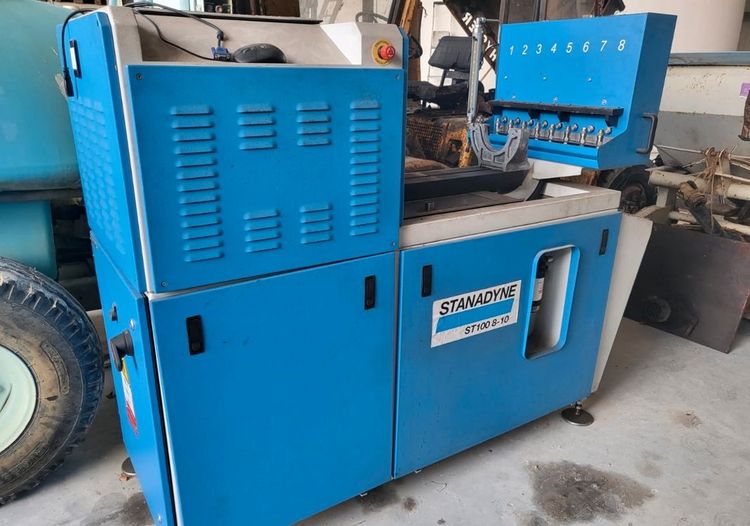 Stanadyne injection test bench.