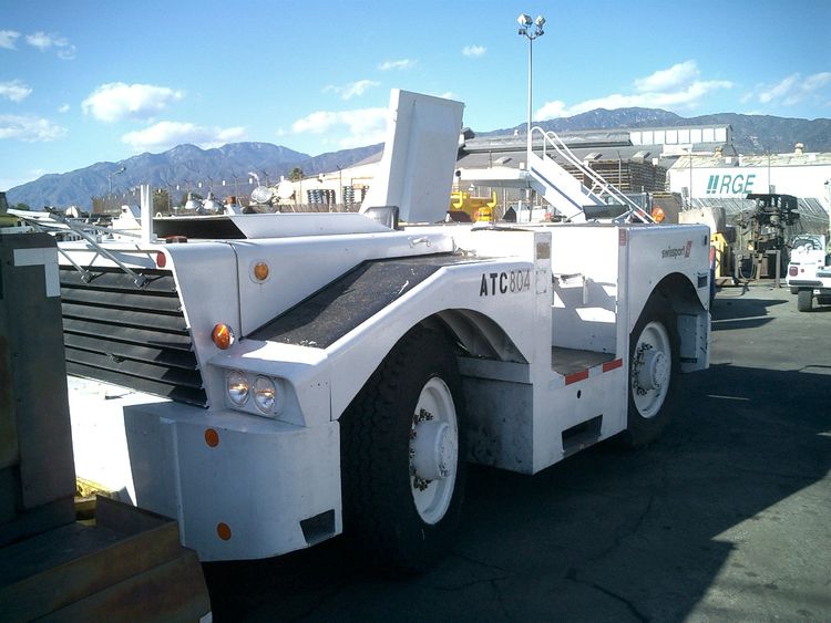 Hough TD-180, Pushback Tractor