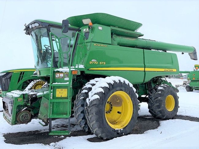 John Deere 9770 Sts Combine 8938