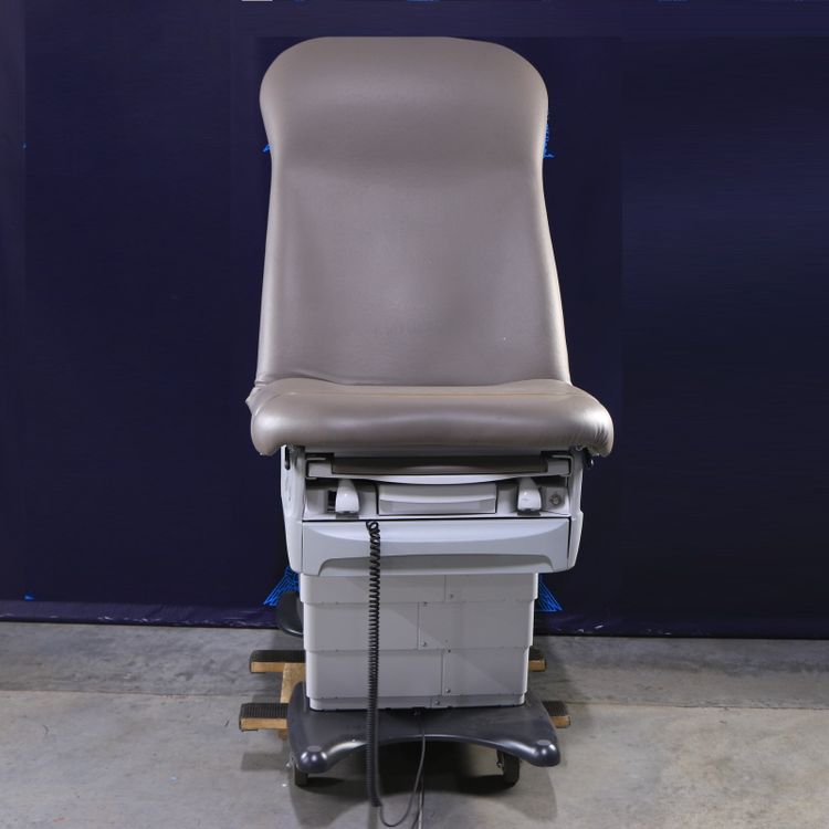 Midmark 626 Medical Exam Table