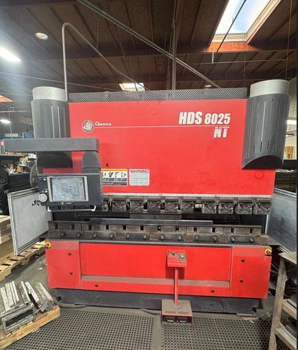 Amada HDS-8025NT 80 Tons