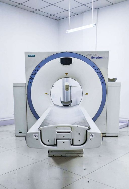 Siemens SOMATOM Emotion Duo CT Scanner