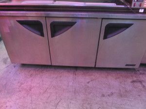 Turbo Air TUR-72SD, 3 Door undercounter refrigerator