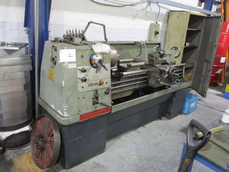 Colchester GAP BED CENTRE LATHE 2000 rpm TRIUMPH 2000 15" x 50"
