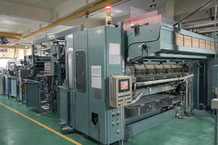 China 2.600 mm complete tissue paper rolls converting line