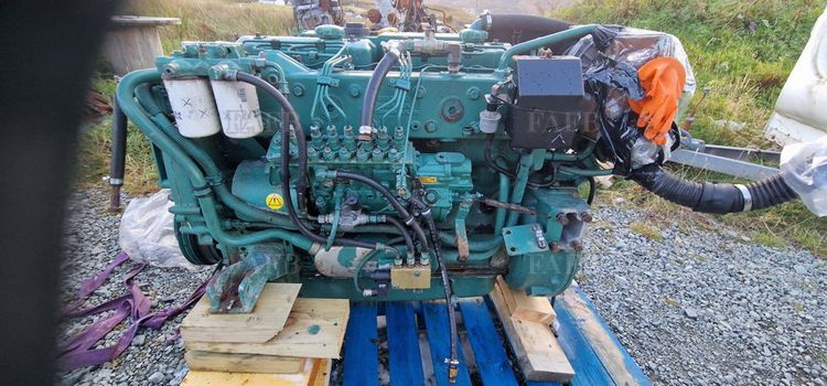 2 Volvo TAMD 63P Engines