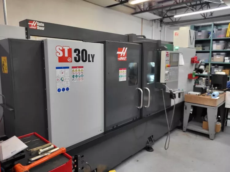Haas HAAS 3,400 RPM ST-30Y 2 Axis