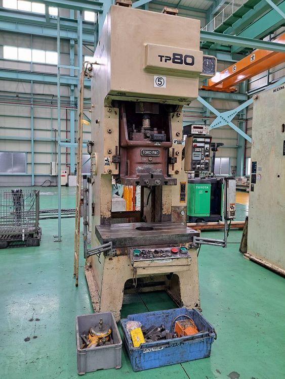 Amada TP-80C 80 t