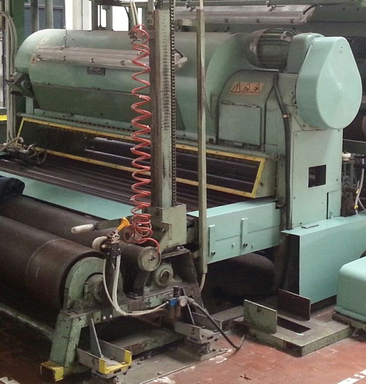 2 Spinnbau cross cutting machines, each machine is available separately, yoc: 1970s, ww: 2.5 m