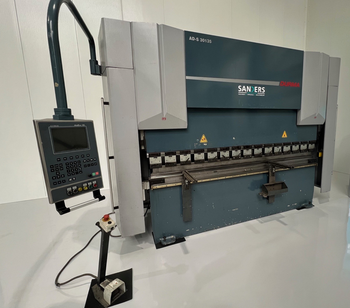 Durma CNC AD-S 30135 135 t