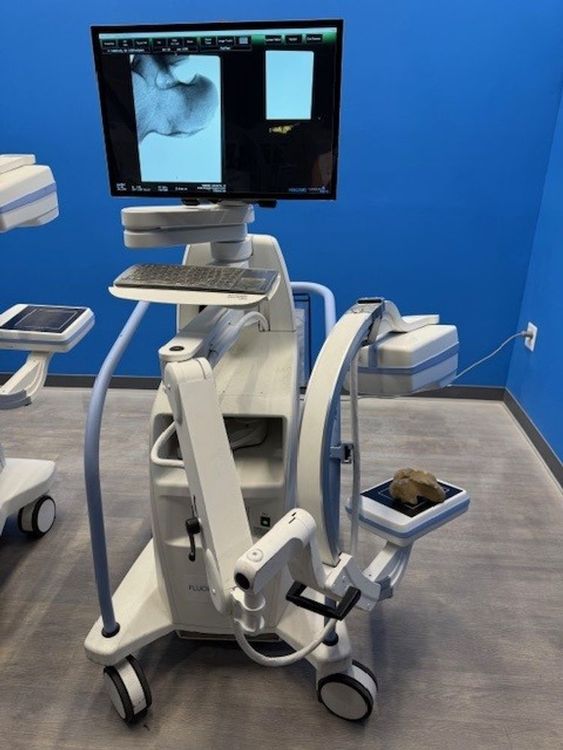 Fluoroscan Insight FD C-Arm