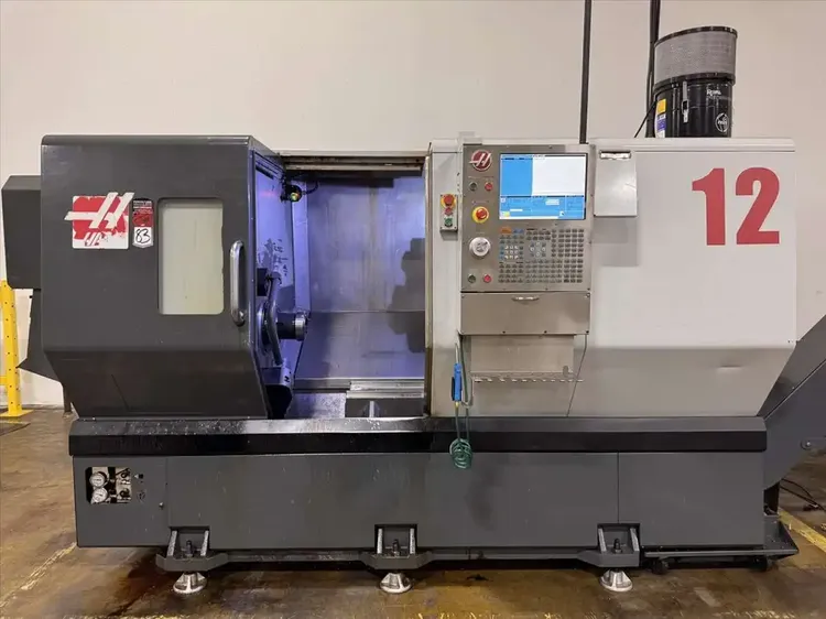 Haas Haas CNC Control 3400 rpm ST-30 CNC Turning Center 2 Axis