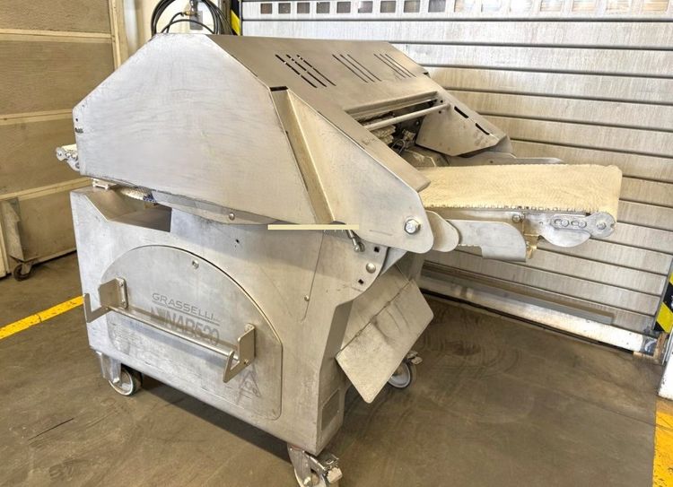 Grasselli NAB 520 Skinning machine