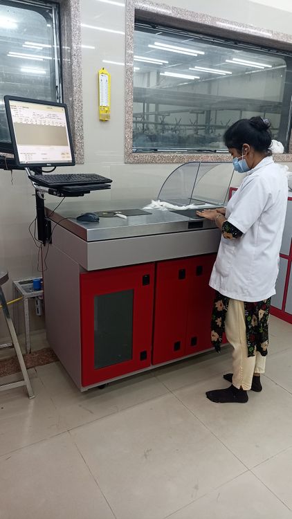 Uster AFIS PRo 2 machine for cotton fibre testing