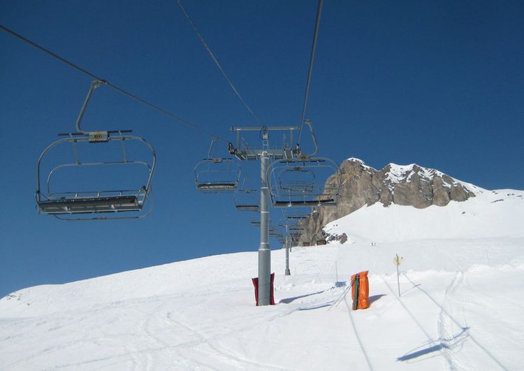 Skirail 4 seat fixed grip Chairlift