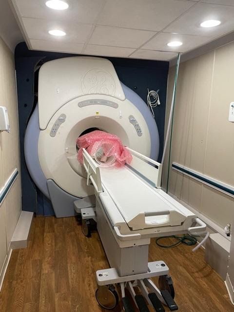 GE 16X, 16CH Excite HDX Mobile MRI