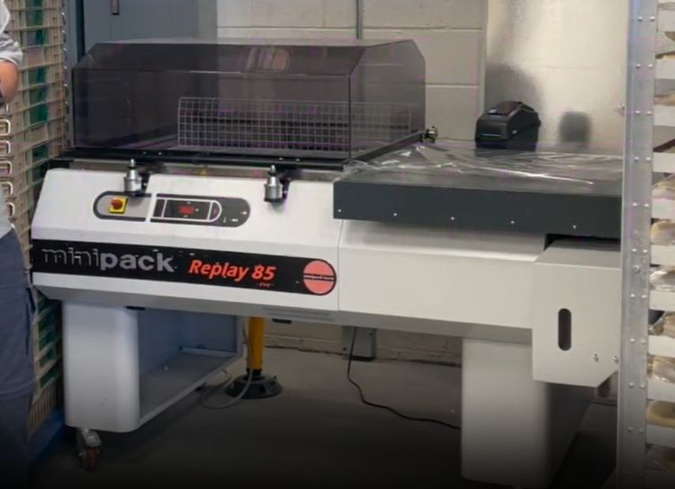 Minipack MINIPACK REPLAY 85 EVO Sealing Area: 32” x 20”