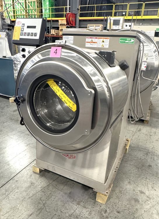 Milnor 30022VRJ Washer Extractors