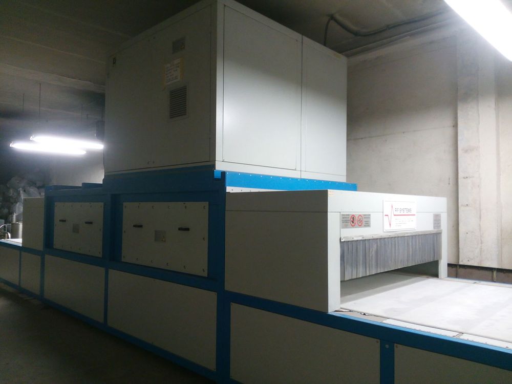 RF Systems TD30 Radio frequency dryer