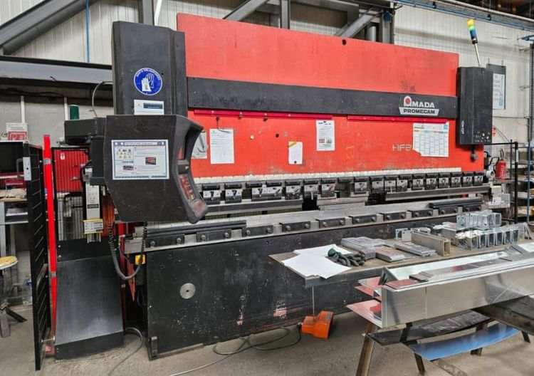 Amada 4000 press brake 1250 kN