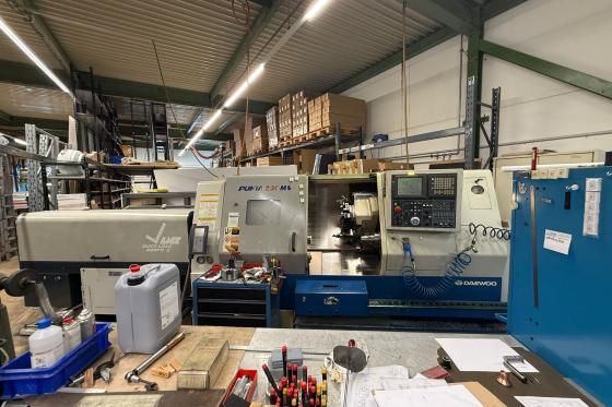 Doosan FANUC 4,500 RPM PUMA 230 MSA 2 Axis